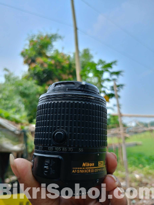 Nikon 55-200 Zoom Lens